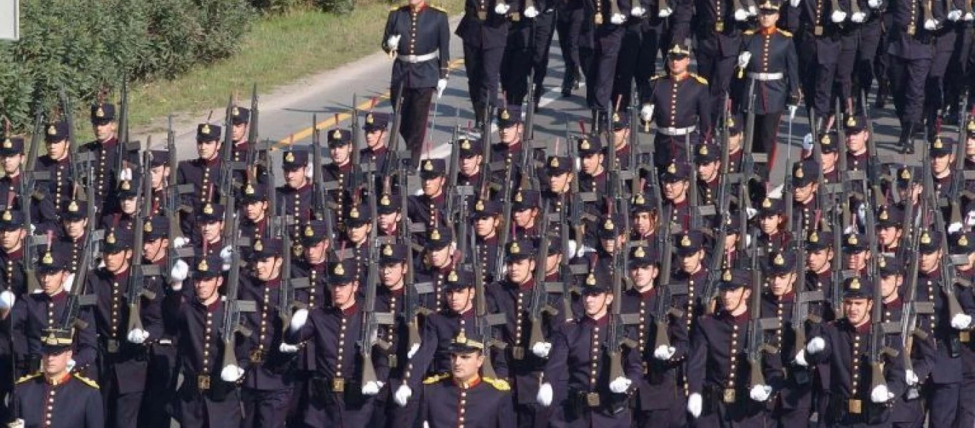 Πανελλαδικές 2020: Η προκήρυξη για την εισαγωγή στις στρατιωτικές σχολές
